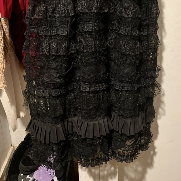 Beautiful mesh dress - Picture 3 of 4